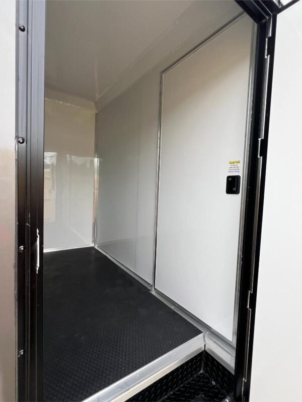 11-1.jpg Hybrid Enclosed Trailer 8.5x30TA