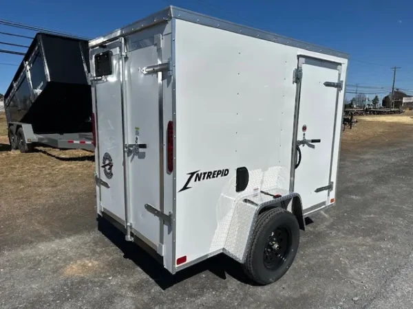 Homesteader 5 x 8 Enclosed V Nose Cargo