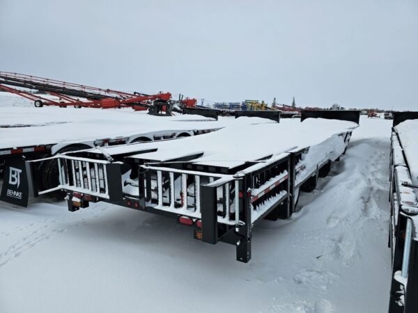 2025 Behnke STX 53′ Semi Style Sprayer