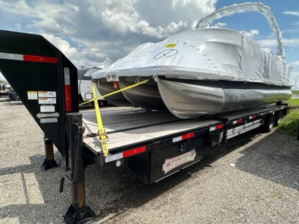 40-Ft-Gooseneck-Pontoon.jpg Shipshe 53′ Gooseneck Trailer