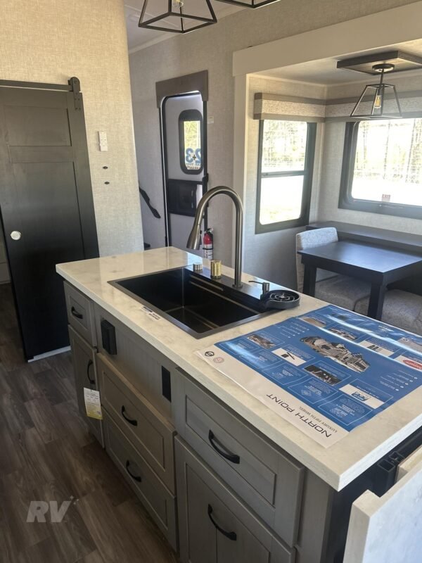 2025 JAYCO NORTH POINT 377RLBH