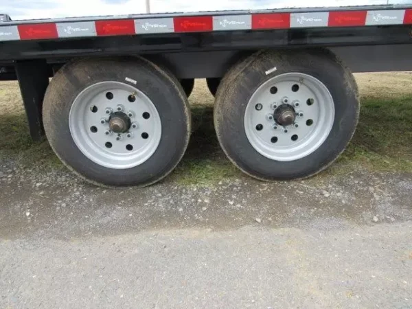 BWISE-8.5x24-Deckover-Full-Tilt-8K-Axles-Power-Tilt-8.webp BWise 8 x 24 Deckover Power Tilt 8K Torsion Axles