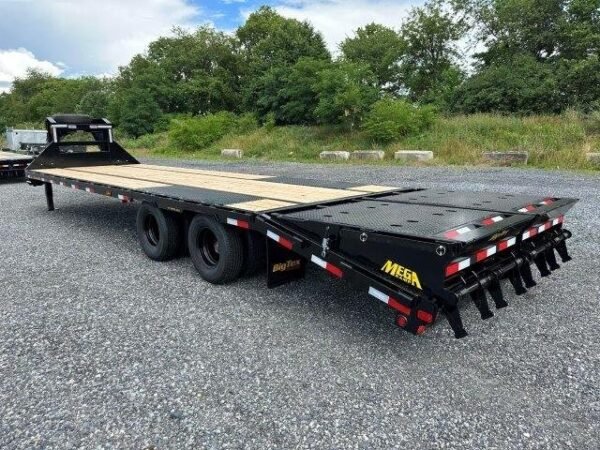Big Tex 8.5 x 30 Gooseneck Deckover Equipment Trailer Mega Ramps
