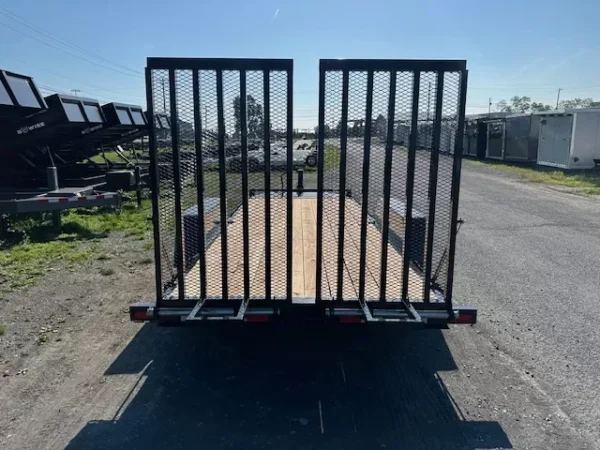 Bwise-7-x-18-Low-Profile-Equipment-Trailer-EH18-14HD-Split-Landscape-Gate-4.webp BWise 7 x 18 Low Profile Equipment Trailer