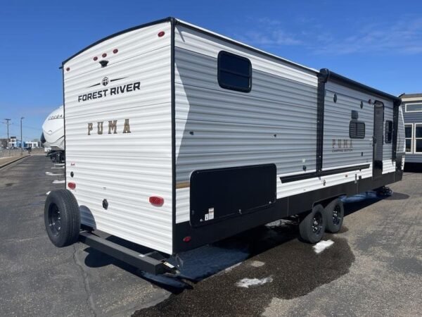 D148BB50-5D85-4D76-B7F6-2D5AD3C97639.jpg 2025 Palomino Puma Camping Edition 304BHCE