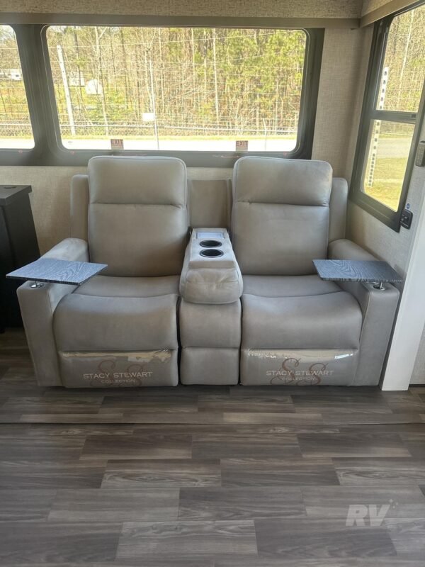 2025 JAYCO NORTH POINT 377RLBH