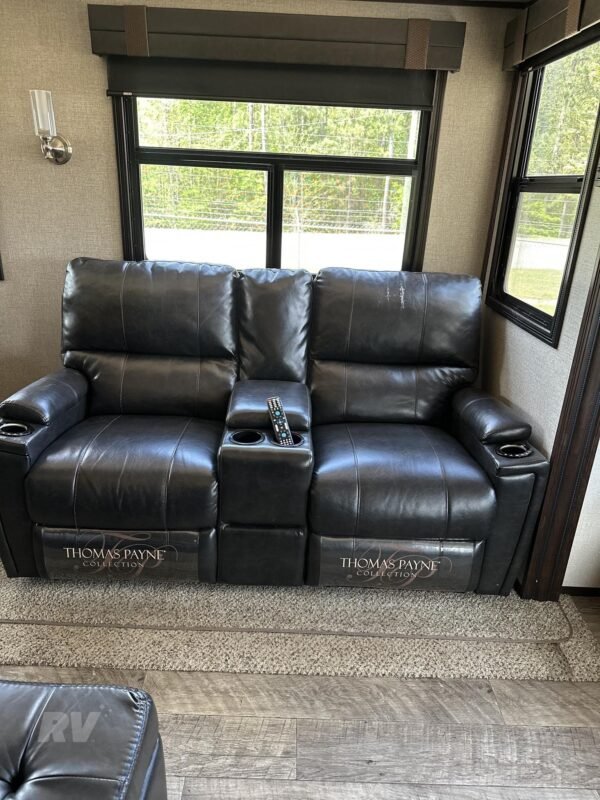 2019 JAYCO NORTH POINT 377RLBH