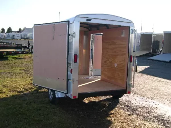 p-3513-single-rear-door_2.webp Homesteader 5 x 8 Enclosed Trailer